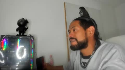 Snapshot of dimitry_muscle chatting on 01-03-25, 12:33 dimitry kyle mucle online show from 01-03-25, 12:33