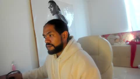 Snapshot of dimitry_muscle chatting on 01-03-25, 12:19 dimitry kyle mucle online show from 01-03-25, 12:19