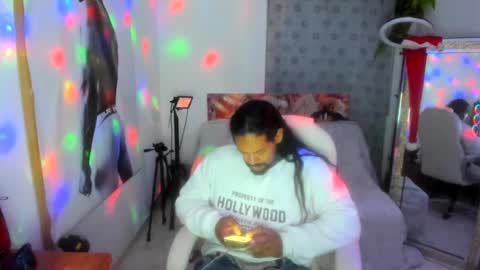 Snapshot of dimitry_muscle chatting on 01-06-25, 01:42 dimitry kyle mucle online show from 01-06-25, 01:42