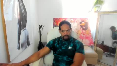 Snapshot of dimitry_muscle chatting on 01-13-25, 02:00 dimitry kyle mucle online show from 01-13-25, 02:00