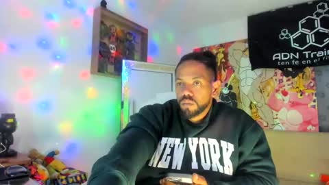 Snapshot of dimitry_muscle chatting on 11-05-25, 01:49 dimitry kyle mucle online show from 11-05-25, 01:49