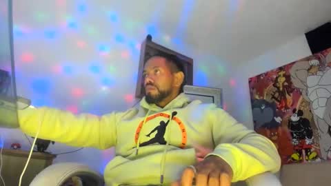 Snapshot of dimitry_muscle chatting on 11-11-25, 02:00 dimitry kyle mucle online show from 11-11-25, 02:00