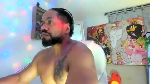 Snapshot of dimitry_muscle chatting on 11-16-25, 01:00 dimitry kyle mucle online show from 11-16-25, 01:00