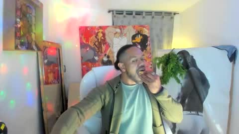 Snapshot of dimitry_muscle chatting on 11-17-25, 01:00 dimitry kyle mucle online show from 11-17-25, 01:00