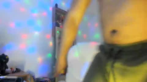 Snapshot of dimitry_muscle chatting on 11-20-25, 12:33 dimitry kyle mucle online show from 11-20-25, 12:33