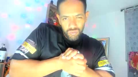 Snapshot of dimitry_muscle chatting on 11-27-25, 11:40 dimitry kyle mucle online show from 11-27-25, 11:40