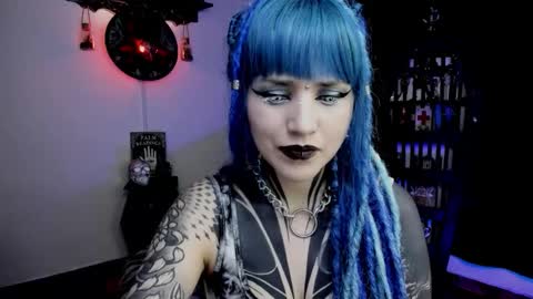 Snapshot of dimmuanddarkness chatting on 12-17-25, 05:57 dimmuanddarkness online show from 12-17-25, 05:57