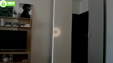 Dina online show from 02-15-25, 07:38