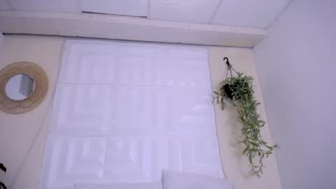 Snapshot of dina_mcry chatting on 04-25-26, 04:26 DINA online show from 04-25-26, 04:26