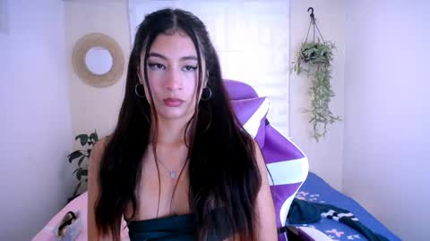 Snapshot of dina_mcry chatting on 05-14-26, 04:36 DINA online show from 05-14-26, 04:36