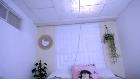 Snapshot of dina_mcry chatting on 05-21-26, 05:53 DINA online show from 05-21-26, 05:53
