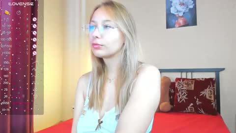 Dina online show from 09-15-25, 02:55