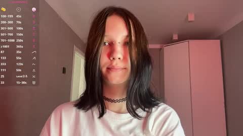 Amelia online show from 04-30-26, 11:05