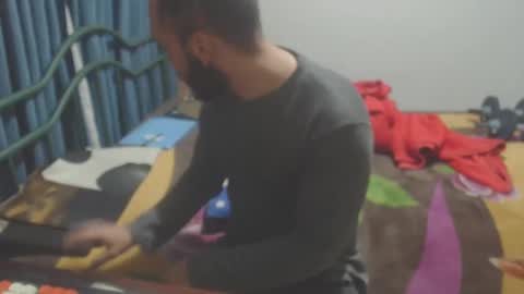 Dincht online show from 09-29-25, 05:12