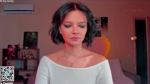 Snapshot of dindin_ chatting on 11-25-25, 07:19 Jessie online show from 11-25-25, 07:19