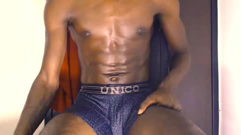 dino1107 online show from 02-10-26, 02:15