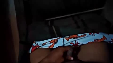 Snapshot of dino_7711 chatting on 10-30-25, 01:40 dyno online show from 10-30-25, 01:40