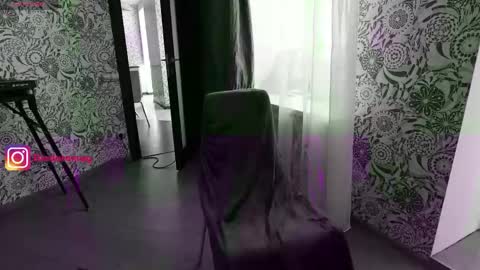 Diodora Magenta online show from 04-15-26, 01:07