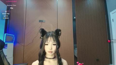 Reina online show from 03-05-26, 01:40