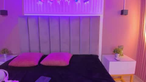 Cristal  online show from 10-04-25, 03:26