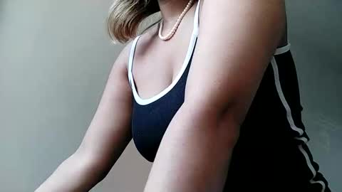 Snapshot of diosadeluniverso_ chatting on 09-23-25, 08:45 diosadeluniverso_ online show from 09-23-25, 08:45