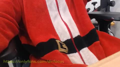 Snapshot of dirfocus chatting on 05-19-26, 12:05 Z online show from 05-19-26, 12:05