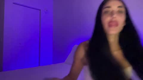 Diriany Isabel online show from 11-05-25, 10:32