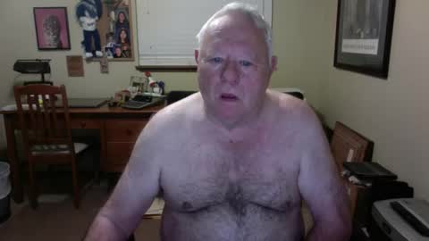 dirtrider195080438 online show from 04-14-26, 01:06