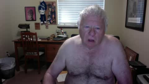 Snapshot of dirtrider195080438 chatting on 06-16-26, 01:36 dirtrider195080438 online show from 06-16-26, 01:36