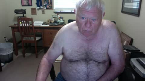 Snapshot of dirtrider195080438 chatting on 07-08-26, 10:25 dirtrider195080438 online show from 07-08-26, 10:25