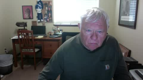 Snapshot of dirtrider195080438 chatting on 07-12-26, 04:53 dirtrider195080438 online show from 07-12-26, 04:53