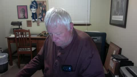 Snapshot of dirtrider195080438 chatting on 07-19-26, 05:22 dirtrider195080438 online show from 07-19-26, 05:22