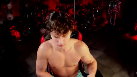 dirty_boss online show from 12-17-25, 07:25