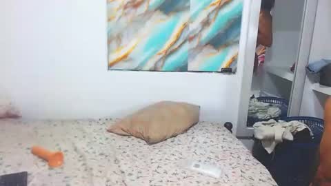 dirty_culona online show from 05-04-26, 02:13
