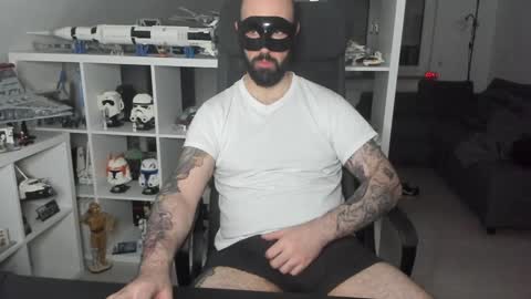 Robert online show from 12-20-24, 07:39