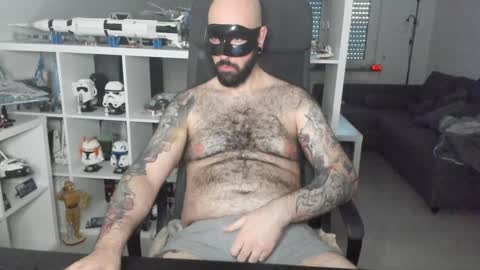 Robert online show from 01-13-25, 03:26