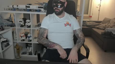 Robert online show from 01-17-25, 08:22