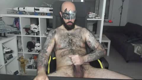 Robert online show from 10-22-25, 05:02