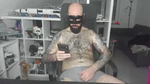 Robert online show from 11-27-25, 05:48