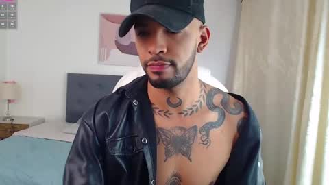 Snapshot of dirtybhot chatting on 12-10-24, 10:49 I just want to be happy online show from 12-10-24, 10:49