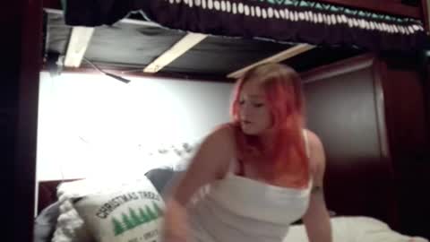 Daisy Wylde online show from 12-15-25, 06:39