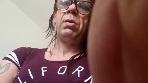 Snapshot of dirtygurl417898 chatting on 12-18-25, 06:03 dirtygurl417898 online show from 12-18-25, 06:03