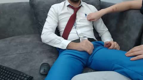 dirtyybooyy77 online show from 12-04-25, 11:02