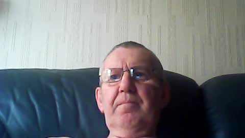 Snapshot of discovery63 chatting on 07-15-26, 06:35 discovery63 online show from 07-15-26, 06:35