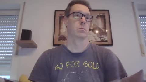 Snapshot of disney0988 chatting on 03-10-25, 05:33 disney0988 online show from 03-10-25, 05:33