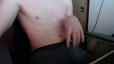 Snapshot of disorderlyslut chatting on 09-30-25, 01:38 disorderlyslut online show from 09-30-25, 01:38