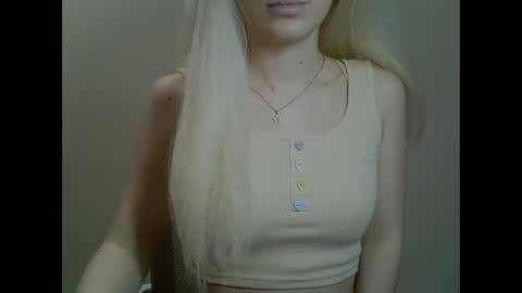 DitaMilton online show from 01-12-25, 12:55