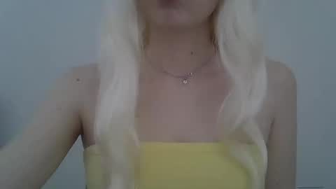 DitaMilton online show from 02-10-26, 11:03