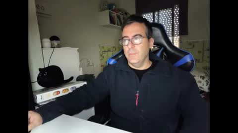 Snapshot of ditos_c chatting on 01-08-25, 08:49 ditos_c online show from 01-08-25, 08:49