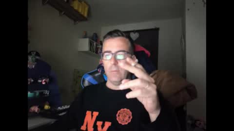 Snapshot of ditos_c chatting on 03-04-26, 08:31 ditos_c online show from 03-04-26, 08:31